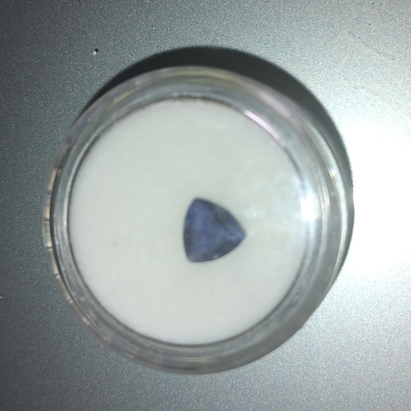 Tanzanite 1.2tcw TRIANGLE Loose Gemstone NWT - Picture 3 of 3